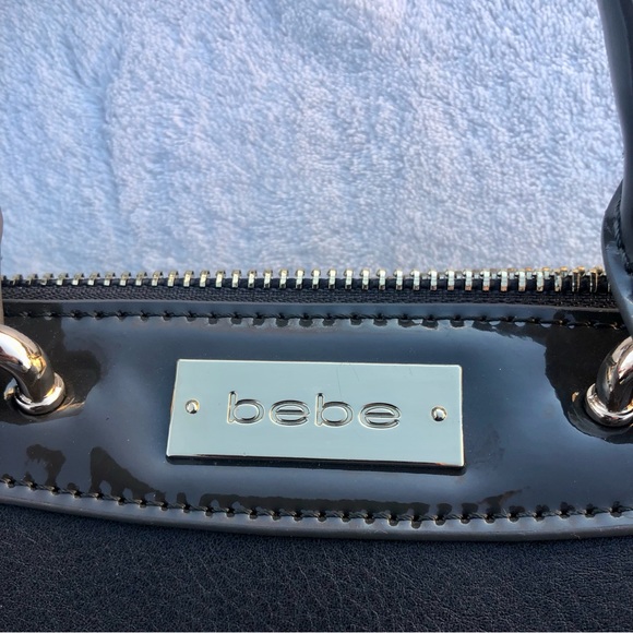 Bebe Crossbody bag Purse Tote Gray Patent Glossy - Picture 2 of 9